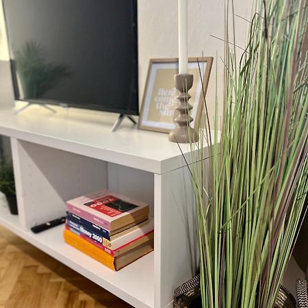 Apartment Cecil - Old Town Братислава Экстерьер фото