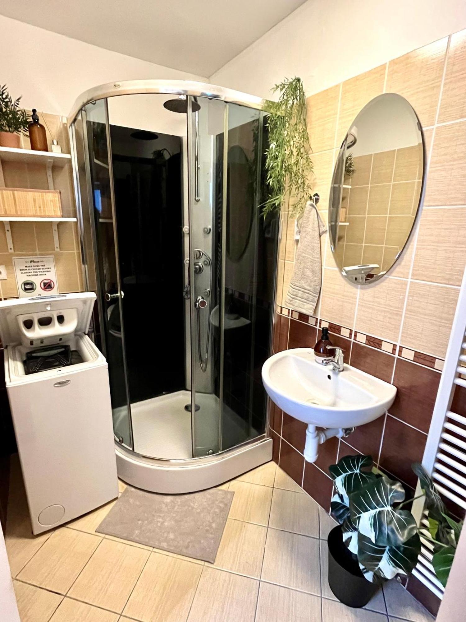 Apartment Cecil - Old Town Братислава Экстерьер фото